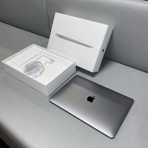 USADO Macbook Air (Retina, 13", 2019) - Intel Core i5, SSD 128 GB e Memória integrada 8 GB